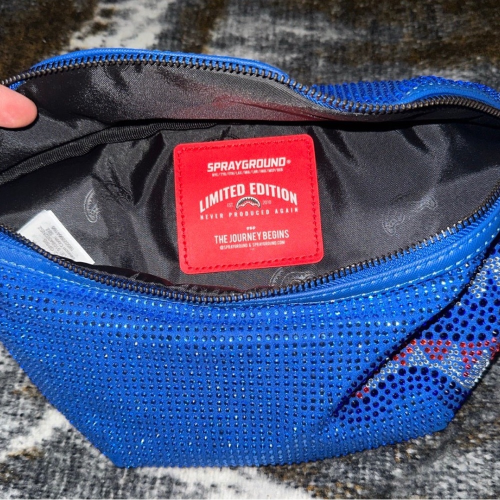Sprayground Trinity Ocean Savvy CROSSBODY. - Picture 3 of 4